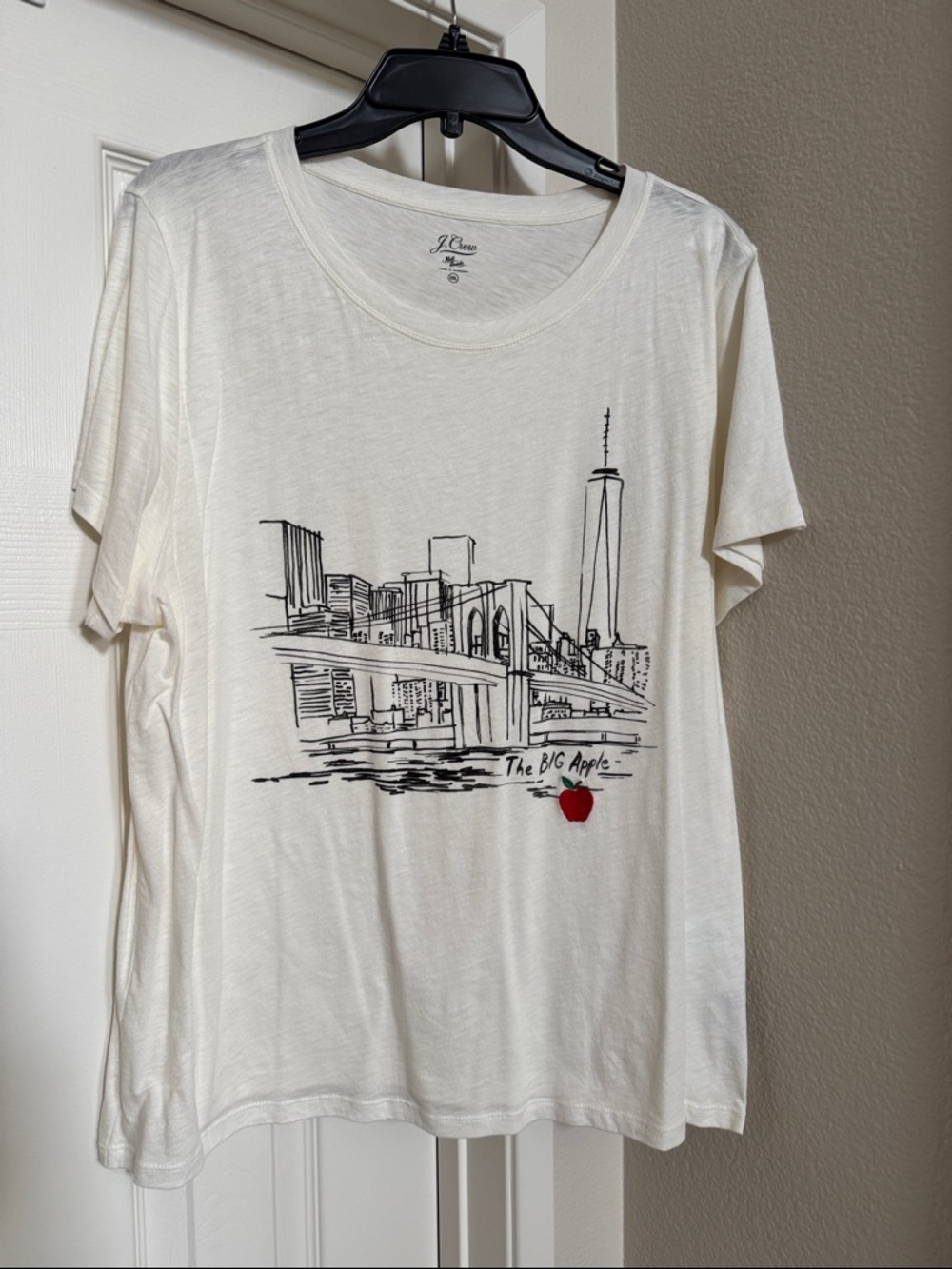 J. Crew Cream Tee with Black NYC Skyline and Red Embroidered Apple